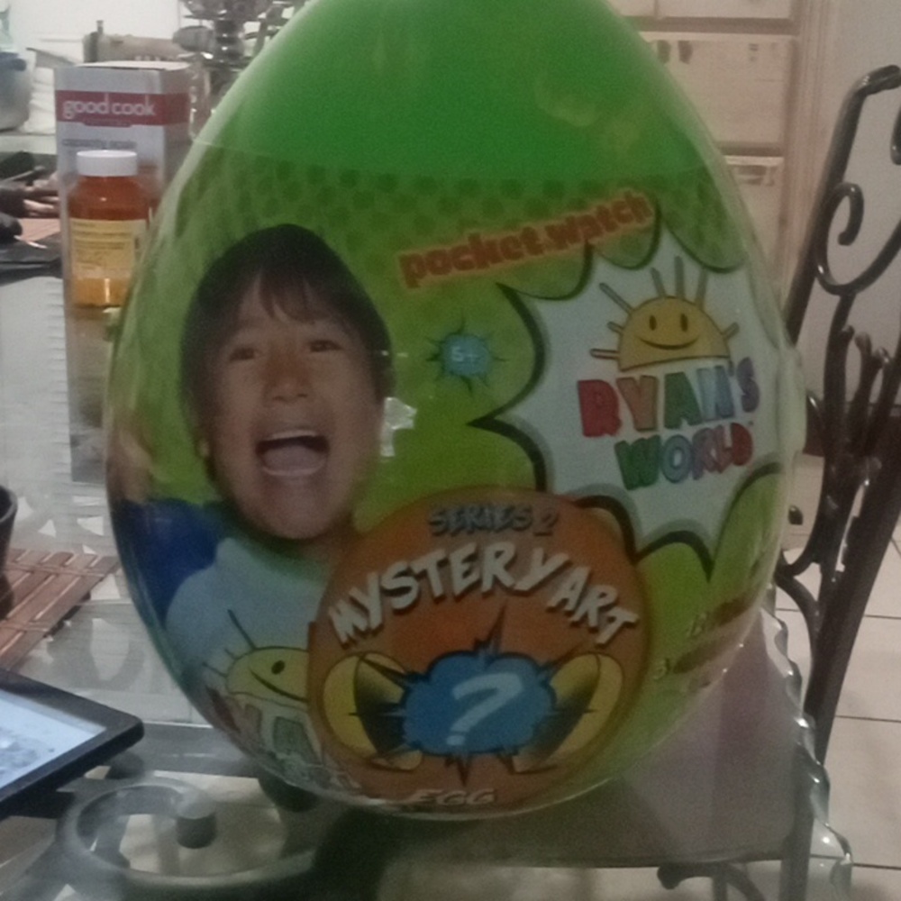 Ryan's World Mystery Art Egg Series 2